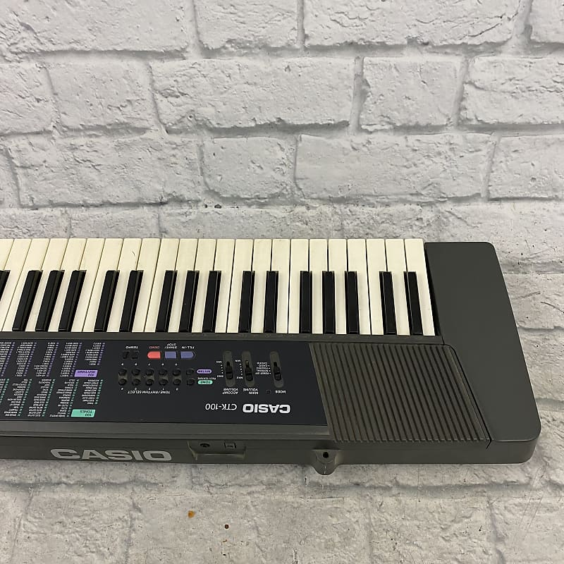 Vintage Casio CTK 100 Keyboard