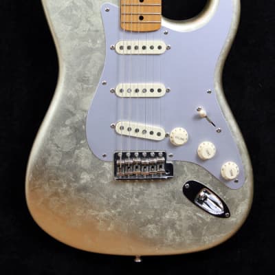 Fender Custom Shop Masterbuilt Limited Edition Salute Stratocaster 2005 Gold Leaf image 1