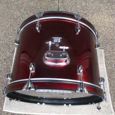 CB 700 22 Round X 16 Bass Drum, Wine Red, Hardwood Shell - Clean Condition! image 2