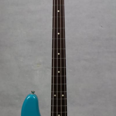 Fender American Professional II Jazz Bass Rosewood Fingerboard Miami Blue w/ Case image 3