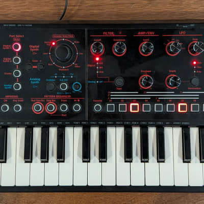 Roland JD-Xi 37-Key Analog/Digital Crossover Synthesizer 2015 - Present - Black