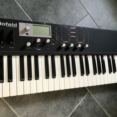 Waldorf Blofeld Keyboard 49-Key Synthesizer 2009 - Present - White