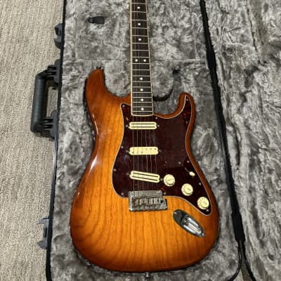 Fender Limited Edition Channel Bound American Professional Ash Stratocaster 2018 - Honeyburst for sale
