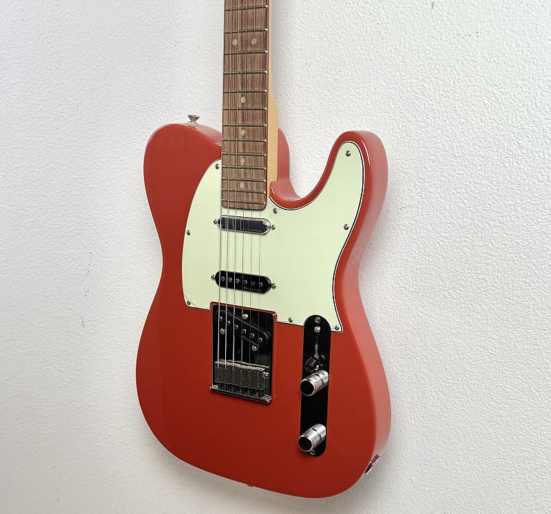 Fender Deluxe Nashville Telecaster®, Maple Fingerboard