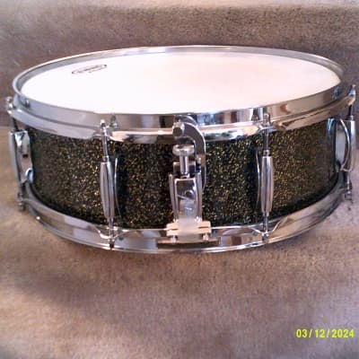 Gretsch Catalina Club 14 X 5 Snare Drum, Black Galaxy Lacquer, Mahogany Shell - Excellent1 image 8