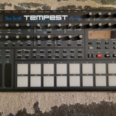 Dave Smith Instruments Tempest 6-Voice Drum Machine 2011 - 2018 - Black with Wood Sides