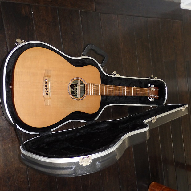 Martin LX1 Little Martin guitar w pickup hardshell case extras