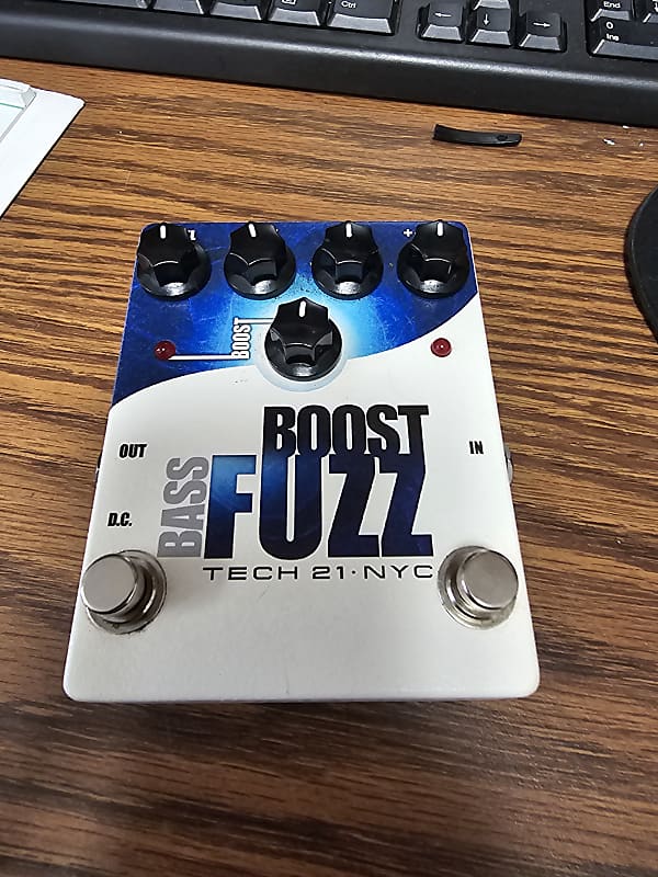 Tech 21 Bass Fuzz Boost 2010s - White image 1