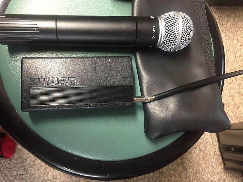 Shure Wireless SM58 Microphone w VP3 CC Wireless Receiver