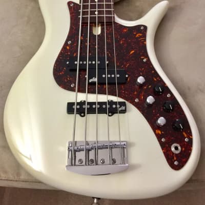 F Bass VF5 PJ Bass - As New! FBass VF 5 Oly White - perfect image 1