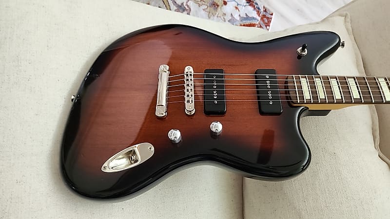 Fender Modern Player Jaguar