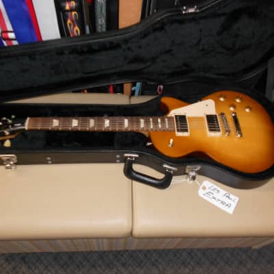 Gibson Les Paul Tribute 2021 - sunburst image 1