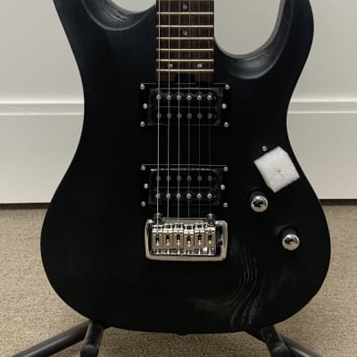 Aria Pro II Mac Deluxe Electric Guitar - Black - Floor Model w/FREE GUITAR PEDAL image 2