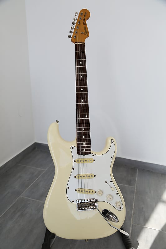 1983 Squier by Fender JV stratocaster VWH mij Japan