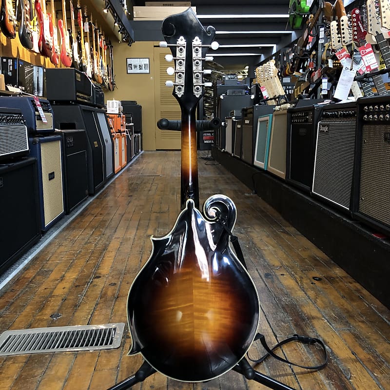 Kentucky KM-675 All-solid F-Style Mandolin Late 2000s
