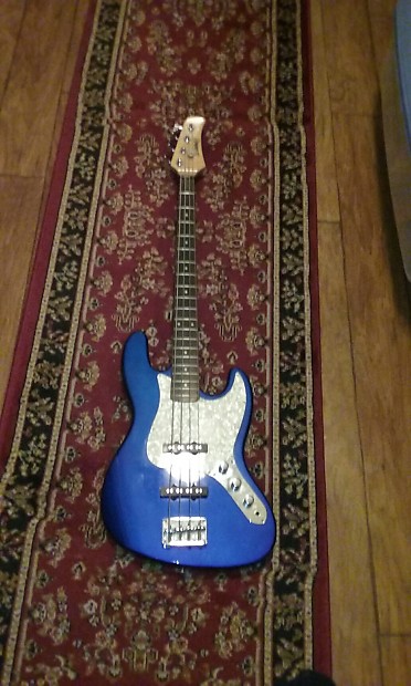 Slammer bass guitar price on sale