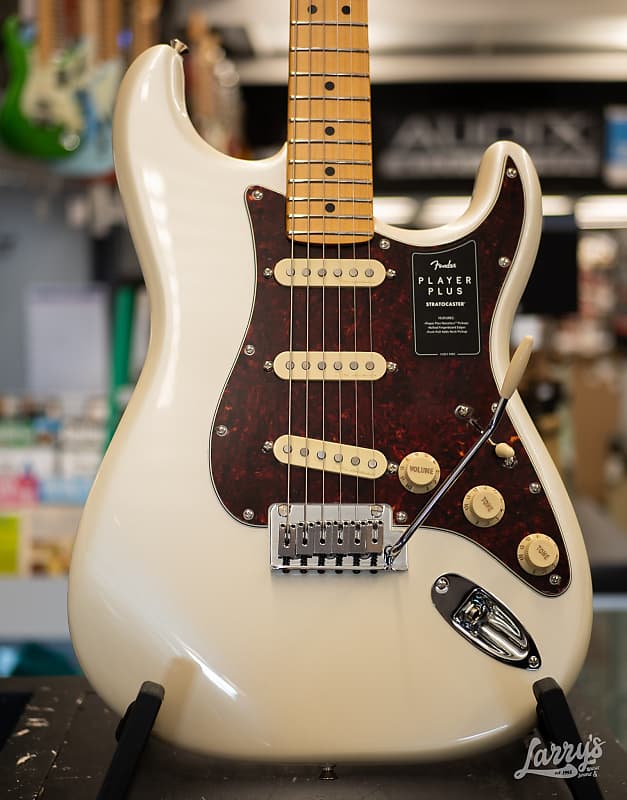 Fender Player Plus Stratocaster - Olympic Pearl