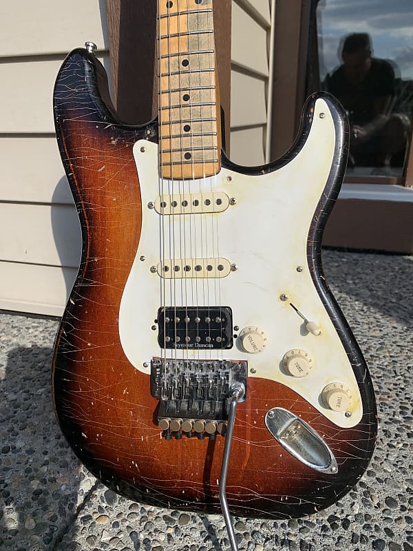 Fender Road Worn Floyd Rose Super Strat | Reverb Portugal