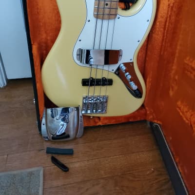 Fender Player Series Jazz Bass 2018-2019 Buttercream image 3