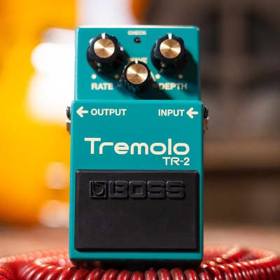Boss TR-2 Tremolo Guitar Effect Pedal Used Japan