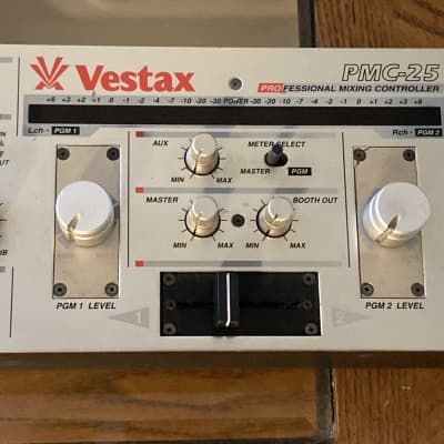 Vestax PMC-25 DJミキサー Vestax › PMC-25 › Mixer - Gearbase | DJResource