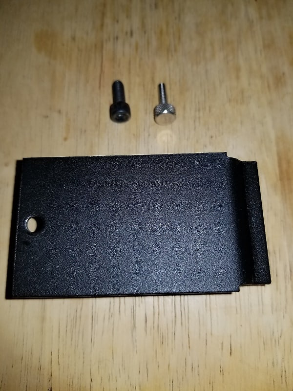 ProCo Rat Battery Door Cover & Clip with Screws | Reverb