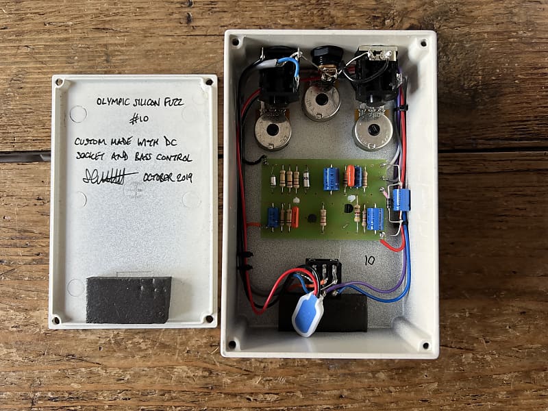 Castledine Electronics Custom Silicon Olympic Fuzz | Reverb