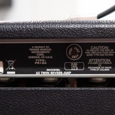 Fender '65 Twin Reverb Reissue 85-Watt 2x12" Guitar Combo 1991 - Present - Black image 6