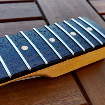 Musikraft Maple/Rosewood Stratocaster Neck Oil Finish 1957 V-Shape, Vintage Compound Radius, SS Frets image 4