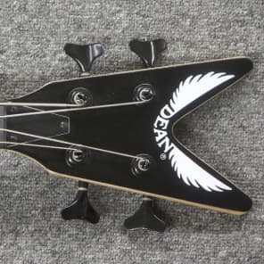 DEAN lman V BASS ソフトケース付 Amazon.com: Dean V Metalman Bass : Musical Instruments