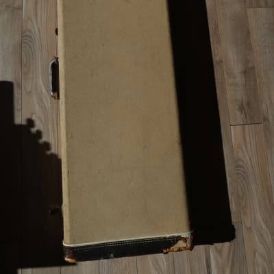 Fender Jazz / Precision 1963 rare cream case image 2