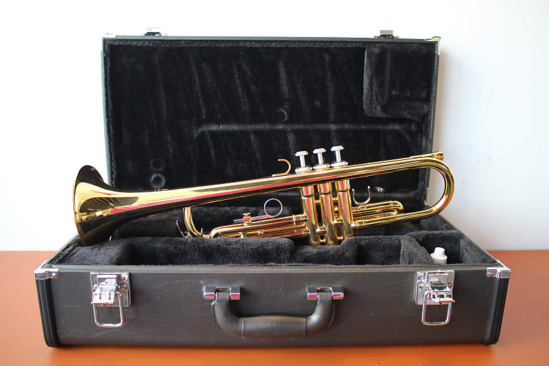 Yamaha YTR-2330 Standard Trumpet - Lacquered Brass | Reverb Canada