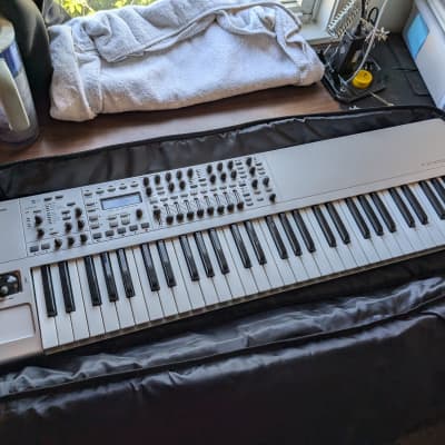 X-Station 61-Key 8-Voice Synthesizer MIDI Controller with USB Audio Interface