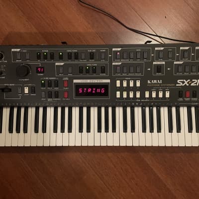 Kawai SX-210 61-Key Analog Synthesizer 1983 - Black / Wood