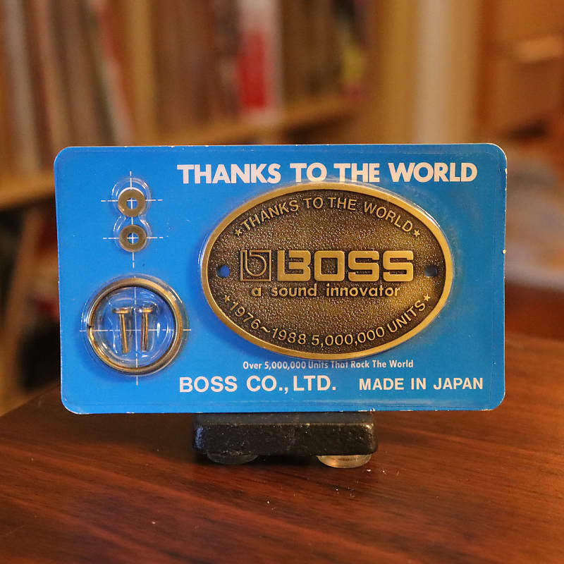 boss thanks to the world バッジ