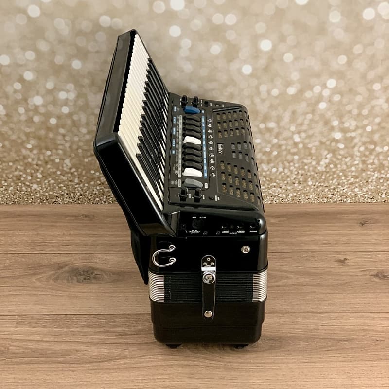 Roland FR 3X Black