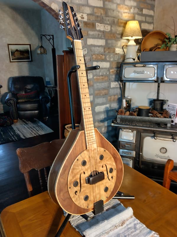 Hobo hill Octave resonator mandolin 2024 - Natural image 1