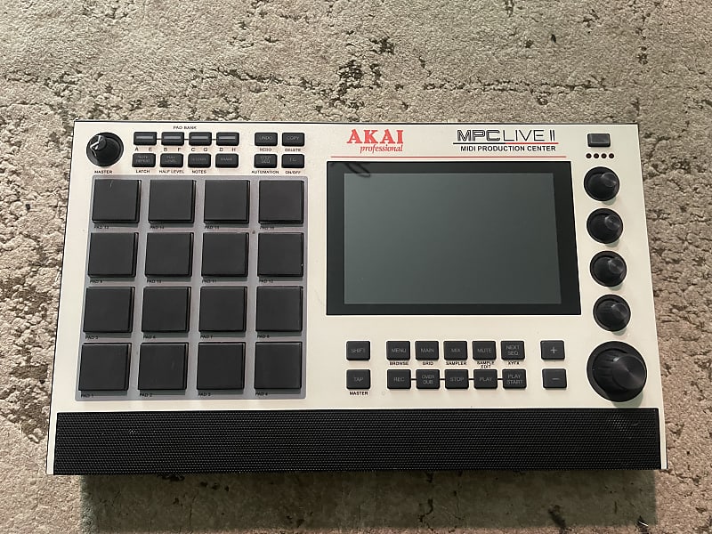 AKAI MPC ONE サンプラー RETRO Akai MPC Live II Standalone Sampler