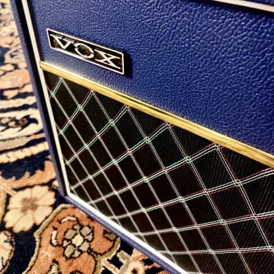 Vox AC10 C1 Custom TTCC Limited Edition 1x10” 2025 - Two Tone Blue & Cream image 2