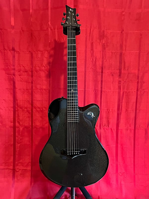 Emerald X20 (2018) Black Carbon Fiber with Silver Trinity Reverb
