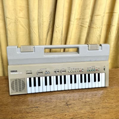 Yamaha PS-300 PortaSound 1980s