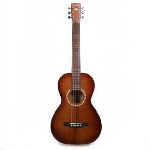 Art & Lutherie Ami Cedar Parlor Acoustic Guitar in Antique