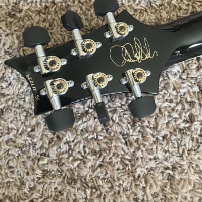 Neal Schon just created the craziest PRS Silver Sky yet – complete with a  humbucker and Floyd Rose