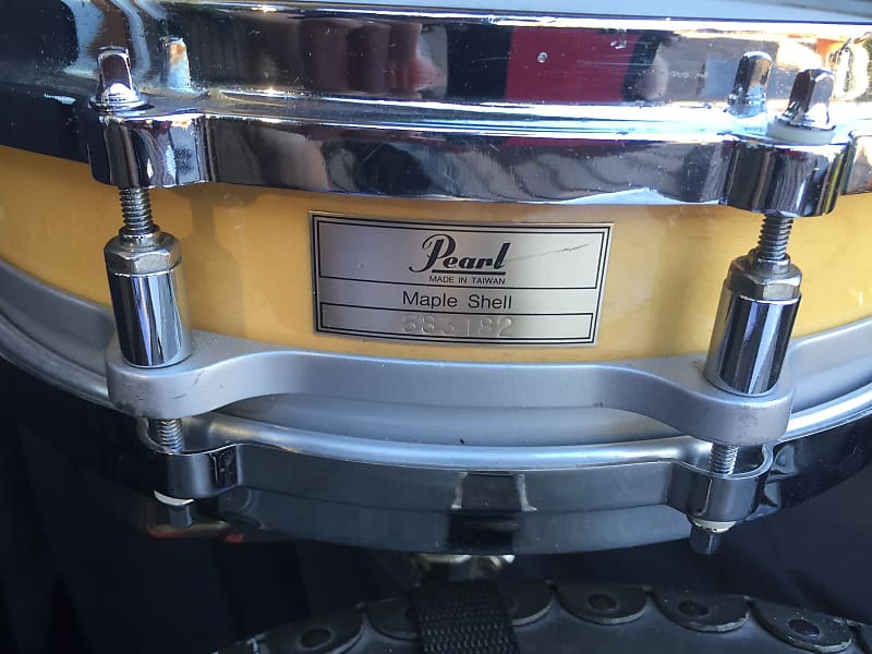 Pearl 3.5x14 Free-Floating Piccolo Snare Drum Brass Used – Chicago