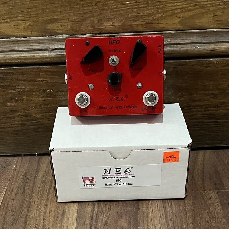 MusicGearSource: Feature Gear Review : Homebrew UFO Fuzz