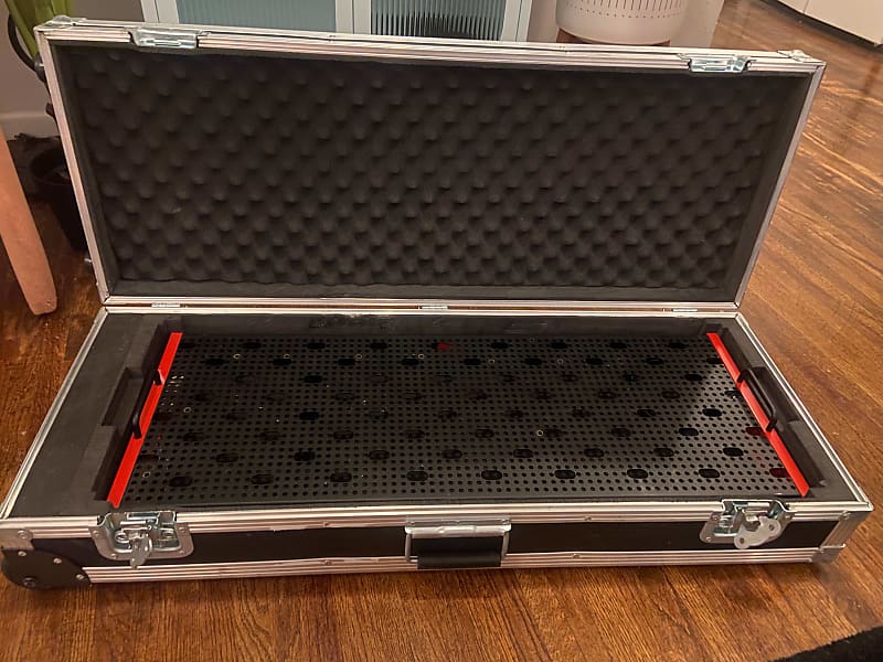 Bundle: Temple Audio DUO 34 Templeboard (Temple Red) + Soft Case + Flight  Case + Mods