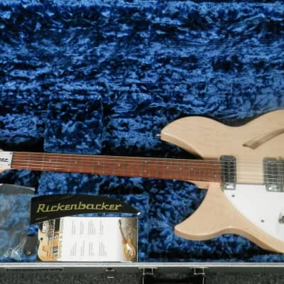 Rickenbacker 330 Lefty Mapleglo Semi-hollow electric guitar with case used Left-Handed Ric 6-string image 2