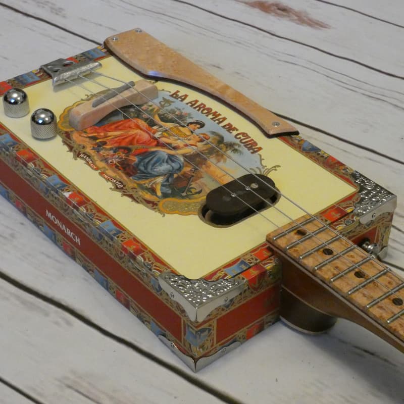 Lace Cigar Box Guitar Americana 4-string guitare électrique