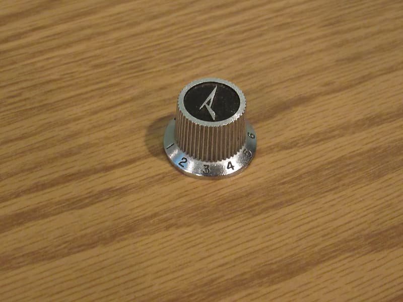 1982 Peavey T40 Bass Knob Reverb