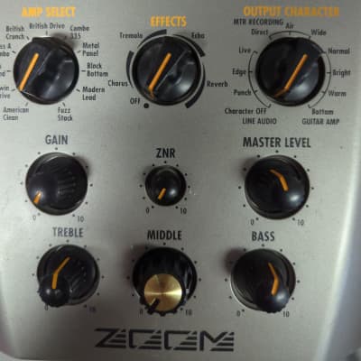 Zoom GM-200 guitar Modeler w/AC Adapter - Silver image 5